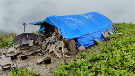 Beautiful Nepali Mountain Village Life Rainy Day Peaceful And