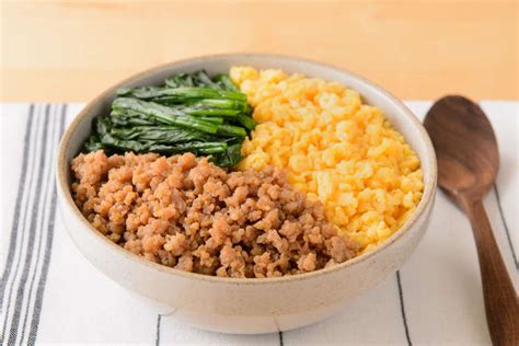 3 色 丼 クックパッド