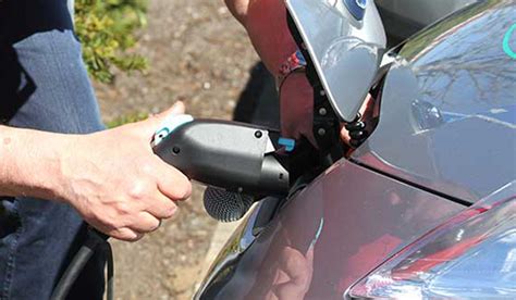 Sex Av Tio Nya Bilar Laddbara Skillingaryd