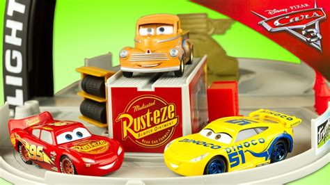 Disney Cars Piston Cup Portable Piste Flash Mcqueen Smokey Storm