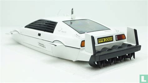 Lotus Esprit Submarine Autoart Lastdodo