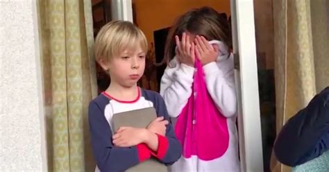 Des Parents Font Une Blague Horrible Mais Drôle à Leurs Enfants Vidéo
