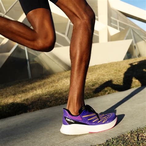 Performance Running Shoes & Clothing - New Balance