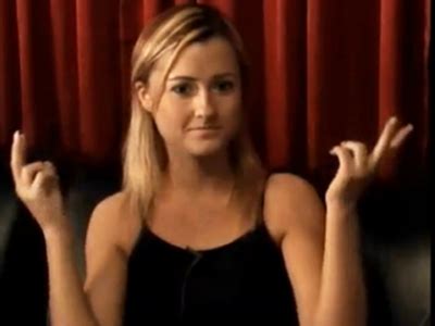 Former Porn Star Ginger Lee Says Anthony Weiner Asked Her To Lie Cbs News