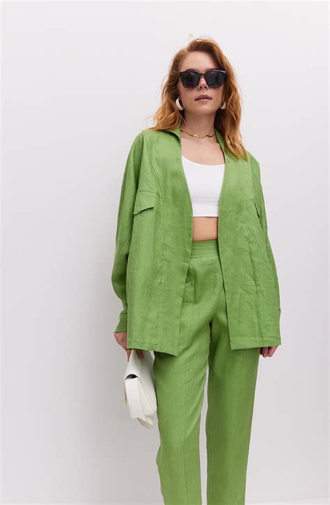 Рубашка с воротником апаш