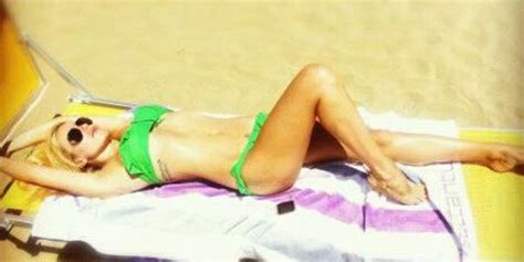 Doda Znowu Na Golasa Doda Opala Si Na Pla Y Doda W Bikini