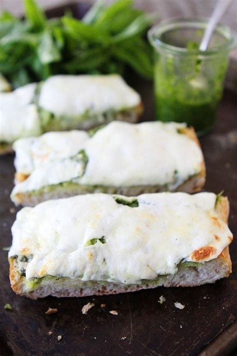 Pesto Cheese Bread Recipe