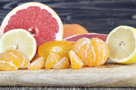 different types of citrus 9416743 Stock Photo at Vecteezy