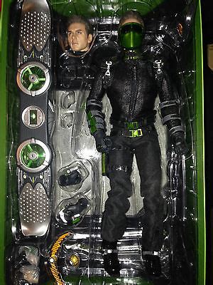 Hot Toys Spider Man Green Goblin Harry Osborn Figure Mib