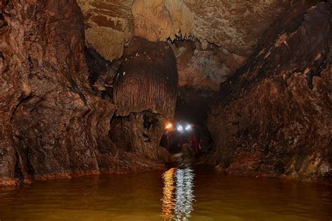 15 Tempat Wisata Di Jawa Barat Terbaik Selain Bandung