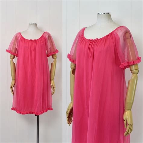 1960s 1970s Hot Shocking Schiaparelli Pink Nylon Shee Gem