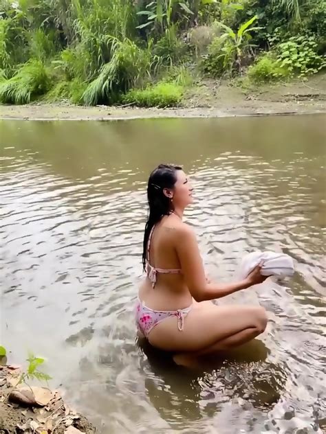 MARLBOROQUEENSEX JOSSELYN SANCHEZ BIKINI V