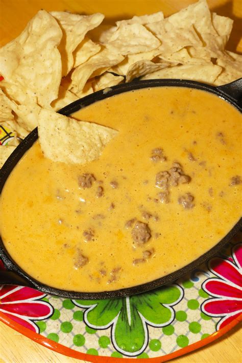 Copycat Chili S Skillet Queso Dip For The Love Of Food