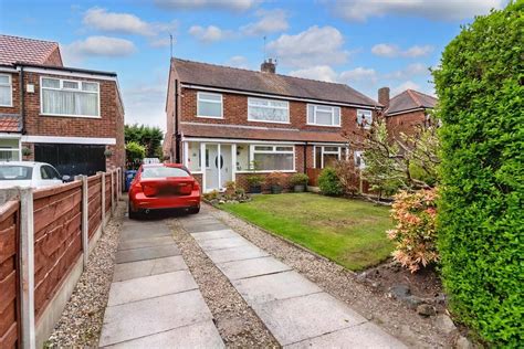 Fearnhead Lane Fearnhead Warrington Wa2 3 Bed Semi Detached House