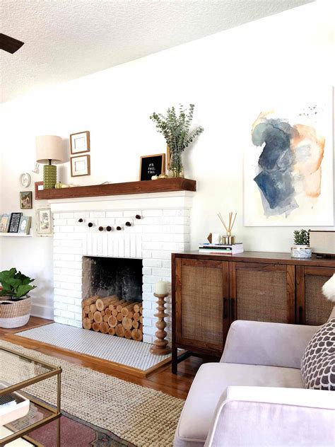 Simple Fall Decor for the Uncluttered Home