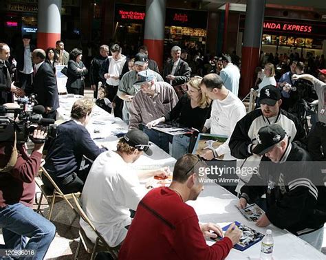 Mark Buehrle White Sox Photos and Premium High Res Pictures - Getty Images