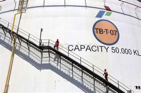 Foto Tbbm Pertamina Tuban Sebagai Penopang Energi Indonesia Timur