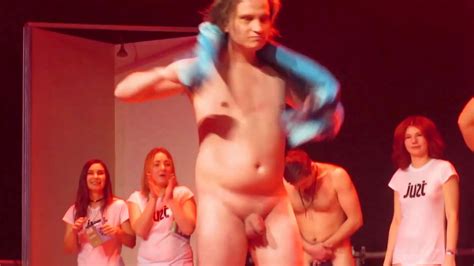 Nude On Stage Guys Dared To Get Naked On Stage ThisVid