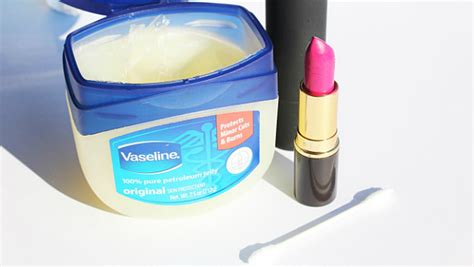 How To Use Vaseline In Your Beauty Routine