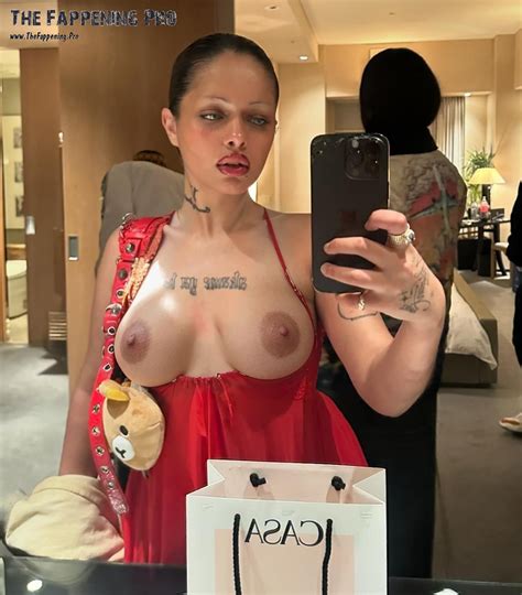 Khleopatre Meow Nude 2024 35 Photos The Fappening