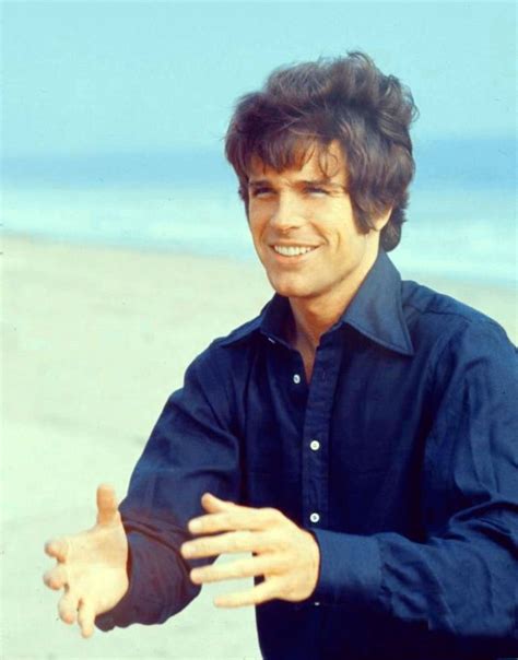 33 Gorgeous Photos Of Warren Beatty In The 1950s And 1960s ~ Vintage Everyday