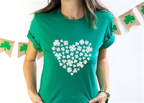 Heart Shamrock Shirt Glitter Shamrock Tee St Patricks Day Etsy