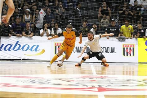 Corinthians e Sorocaba ficam no empate no jogo de ida da decisão do