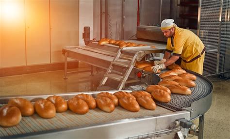 Producción De Fábrica De Alimentos De Panadería De Pan Con Productos