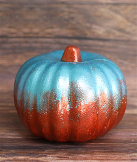 30+ Painted Pumpkins and Other No-Carve Pumpkin Decorating Ideas