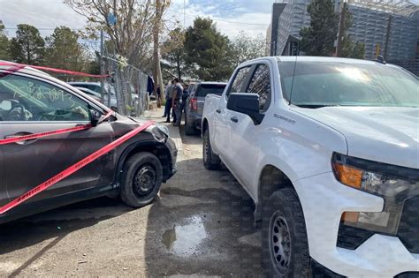 Ju Rez Investigan Incendio De Autos Durante La Madrugada