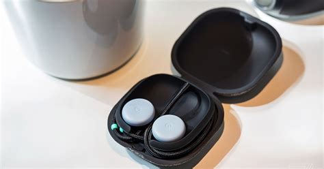 bluetooth wont replace  headphone jack walled gardens