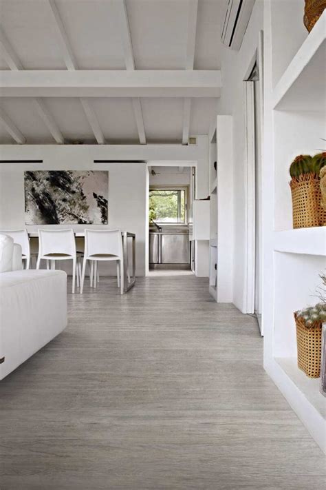 Pavimento In Rovere Sbiancato Parquet O Gres Porcellanato