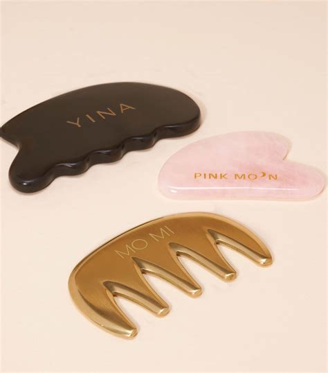 The Best Gua Sha Tools That Will Lift And Tone Your Face Who What Wear