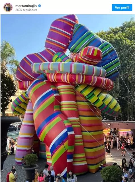 Una Escultura Inflabe Y Gigantesca De Marta Minujín Se Verá En Times Square Nueva York Diario