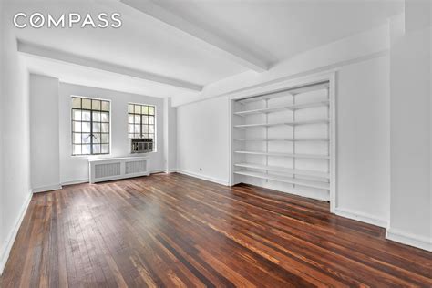 The secret 150 E 42nd St history that real estate experts missed 17