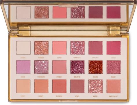 Magic Studio Eyeshadow Palette Colors Very Nude Bol