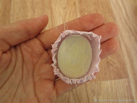 Как собрать текстильную брошь, или Что у брошки внутри?
