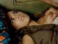 Naked Vahina Giocante In The Blonde With Bare Breasts