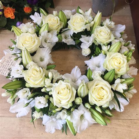 JV Nails & Beauty Guildford - What Does Your Nail Shape Say About You