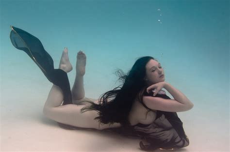 Underwater Hotties Vol1 C Unwtr 0003y Porn Pic