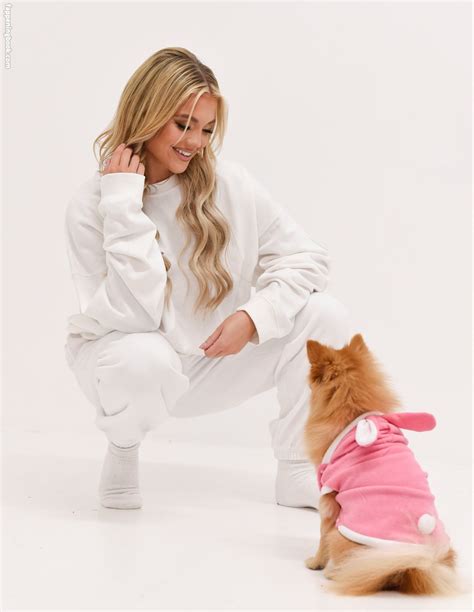 Molly Smith EggnogMadeMe IndependentCustomer4 Mollysmith19 Nude OnlyFans Leaks The