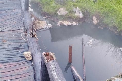 Thai Man Falls Into Hot Spring In Chiang Mai Due To Broken Bridge