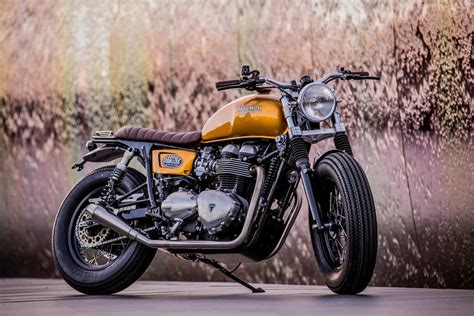 Racing Cafè Triumph Thruxton 900 by Down Out Cafè Racers