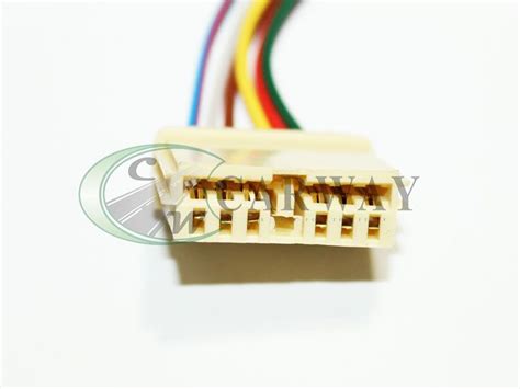 Разъем 6-ти контактный заднего фонаря ВАЗ 2108 2109 купить за 12 грн в ...