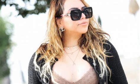 3 Hot Sexy Barbara Lizzet Sanchez Bikini Pics