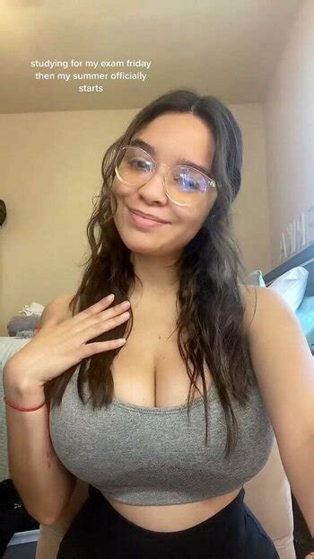 Erika M Diaz Erikamdiaz Erikamdiaz U Nude Leaks OnlyFans TheFappening