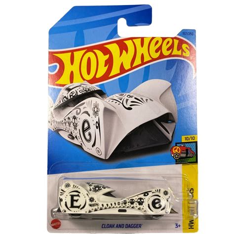 Hot Wheels металлическая машинка коллекционная в масштабе 1 64 CLOAK AND DAGGER Белый