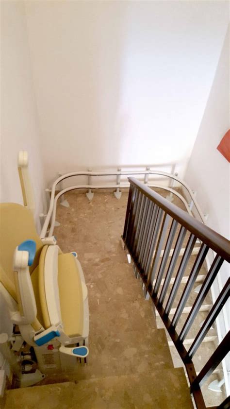 Silla salvaescaleras SOCIUS escalera curva Térmens Lleida