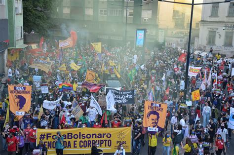 J Trabalhadores Estudantes E Movimentos Sociais Voltam S Ruas Pelo