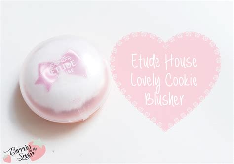Review: Etude House Lovely Cookie Blusher | Berries in the Snow